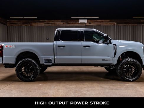 Used 2026 Ford F250 Platinum w/ Platinum Plus Package AWD/4WD image 11