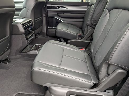 New 2026 Jeep Grand Wagoneer Limited AWD/4WD image 11