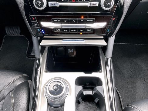 Used 2022 Ford Explorer ST w/ Equipment Group 401A AWD/4WD image 24