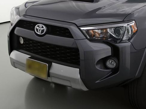 Used 2018 Toyota 4Runner TRD Off-Road Premium image 8