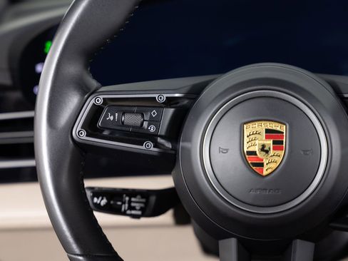 Used 2022 Porsche Taycan 4S image 34