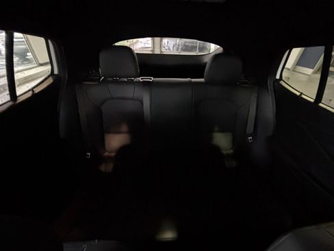 Used 2025 Buick Envista Sport Touring image 39