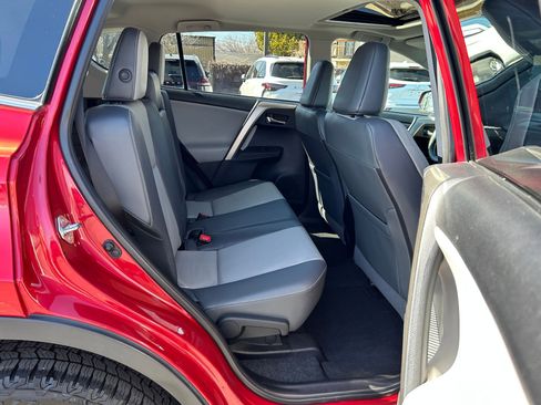 Used 2014 Toyota RAV4 Limited image 26