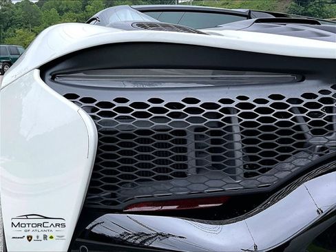 Used 2025 McLaren Artura Spider RWD image 23