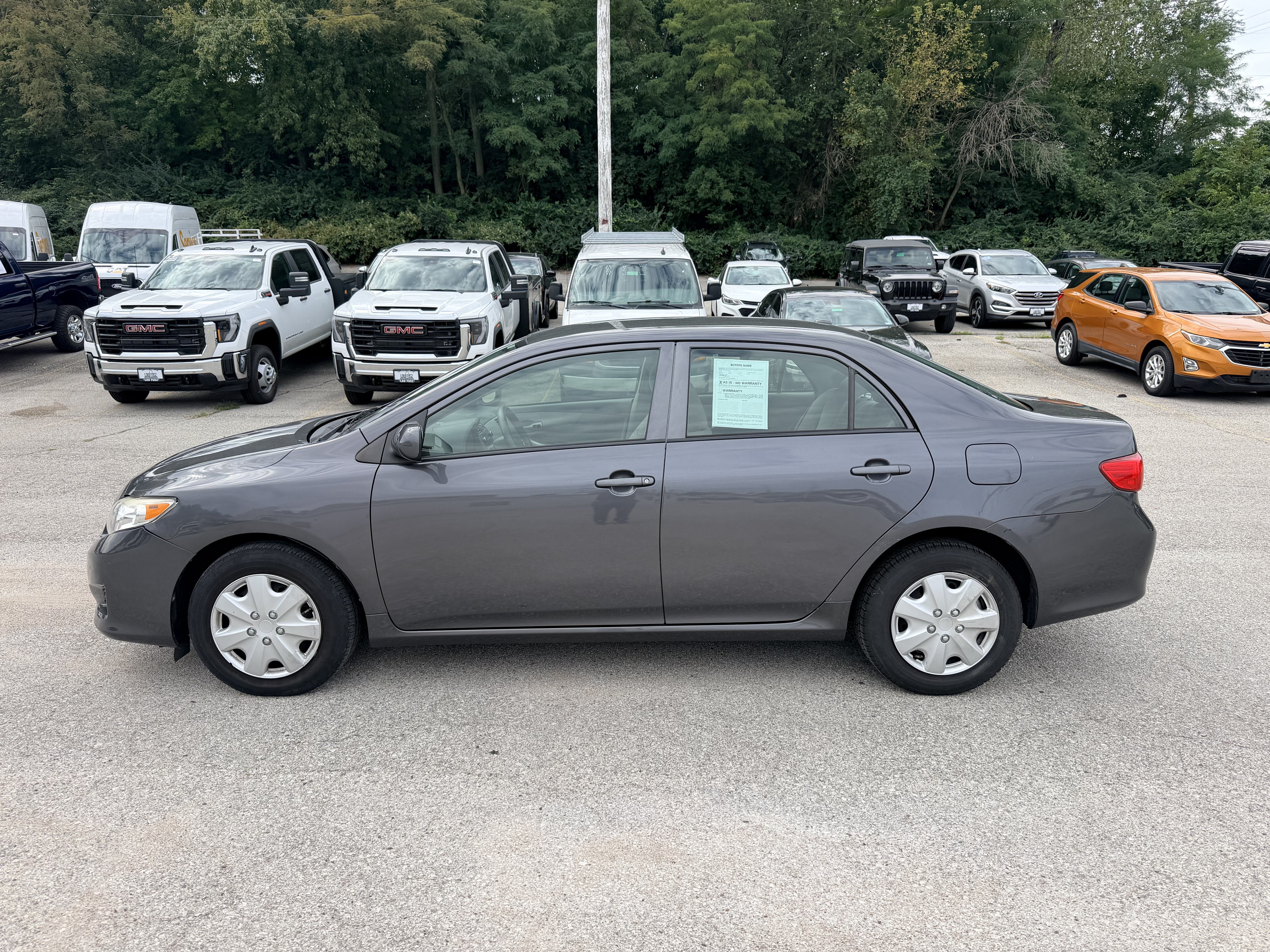 Used 2010 Toyota Corolla LE FWD image 3