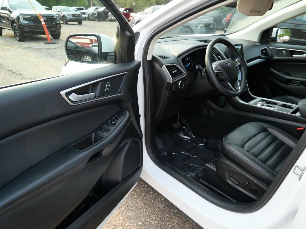 Used 2024 Ford Edge SEL w/ Convenience Package AWD/4WD image 18