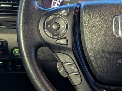 Used 2017 Honda Ridgeline RTL-E image 22