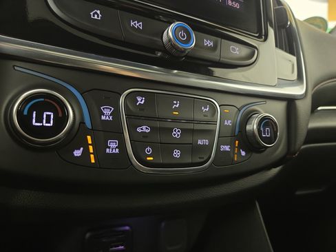 Certified 2023 Chevrolet Traverse RS AWD/4WD image 29