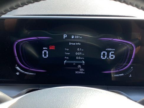 Certified 2025 Kia Telluride S image 12