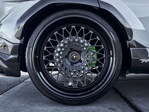 Used 2024 Lamborghini Urus Performante image 29