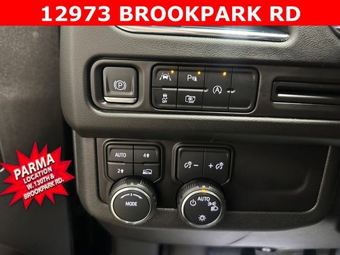 Used 2023 Chevrolet Tahoe LT w/ Luxury Package image 11