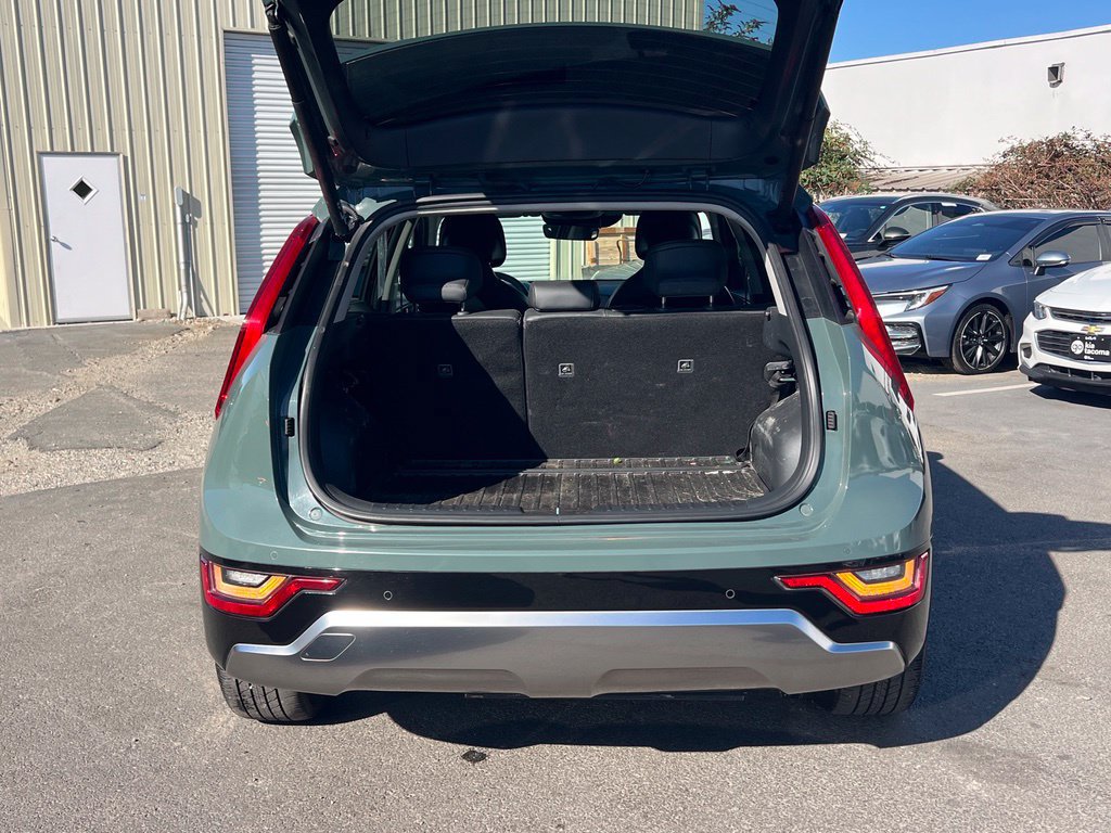 Certified 2023 Kia Niro SX Touring FWD image 10