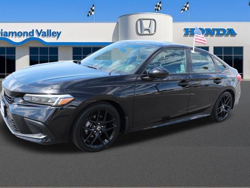 Used 2023 Honda Civic Sport image 3