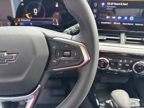 New 2026 Chevrolet Trax LT w/ Driver Confidence Package FWD image 17
