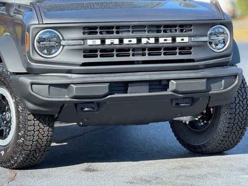 New 2025 Ford Bronco Base w/ Sasquatch Package image 5