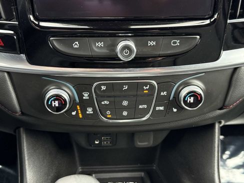 Used 2023 Chevrolet Traverse RS w/ LPO, Floor Liner Package image 5