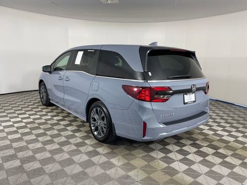 Certified 2025 Honda Odyssey Touring image 14
