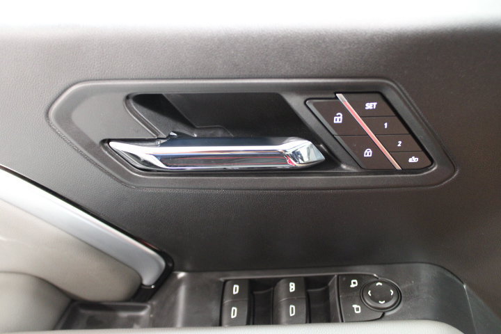New 2026 Chevrolet Colorado ZR2 AWD/4WD image 18