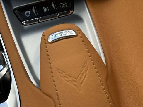Used 2024 Chevrolet Corvette Stingray Preferred Conv w/ Z51 Performance Package RWD image 19