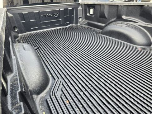 Used 2022 Ford F250 XL w/ Power Equipment Group image 10