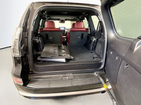 Certified 2023 Lexus GX 460 Luxury w/ Sport Design Package AWD/4WD image 25