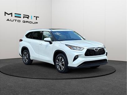 Used 2020 Toyota Highlander XLE