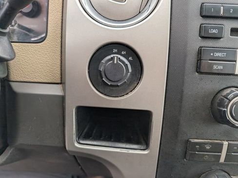 Used 2010 Ford F150 XLT image 4