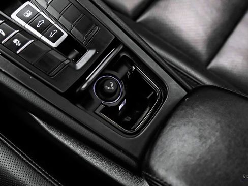Used 2018 Porsche 911 Carrera 4S image 60
