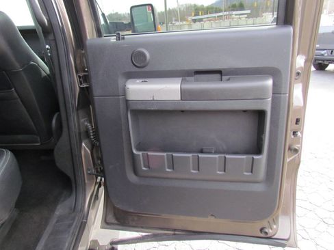 Used 2016 Ford F250 Lariat w/ FX4 Off-Road Package image 15