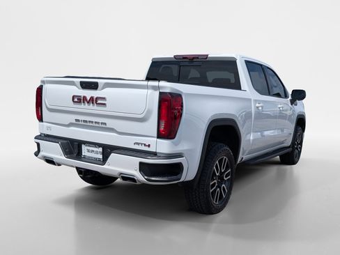 Used 2023 GMC Sierra 1500 AT4 w/ AT4 Premium Package AWD/4WD image 6