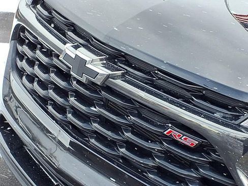 Used 2024 Chevrolet Trax RS w/ Sunroof Package image 29