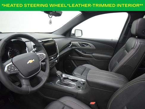Used 2023 Chevrolet Traverse LT w/ LT Premium Package AWD/4WD image 11