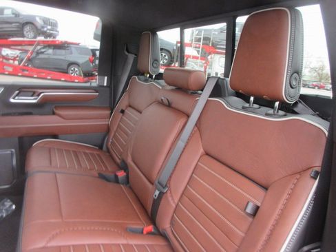 New 2026 GMC Sierra 2500 Denali Ultimate AWD/4WD image 14