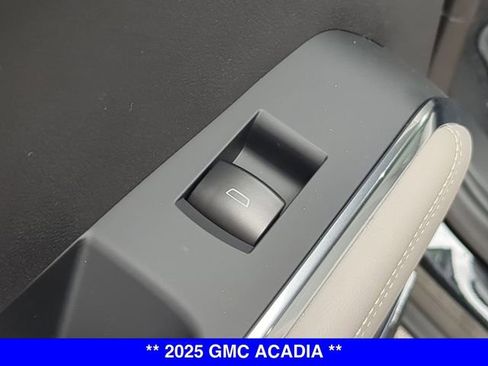 New 2025 GMC Acadia Elevation image 37