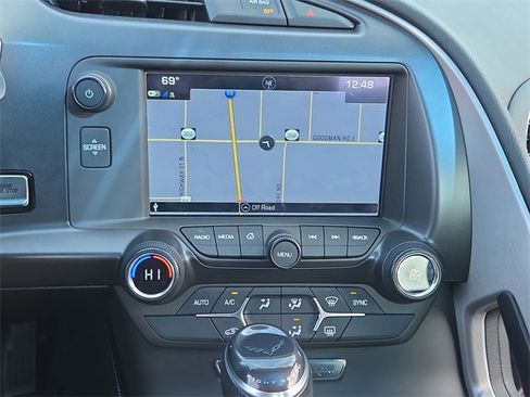 Used 2017 Chevrolet Corvette Stingray Coupe w/ 1LT image 20