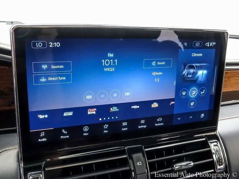 Used 2022 Lincoln Navigator L Black Label AWD/4WD image 17