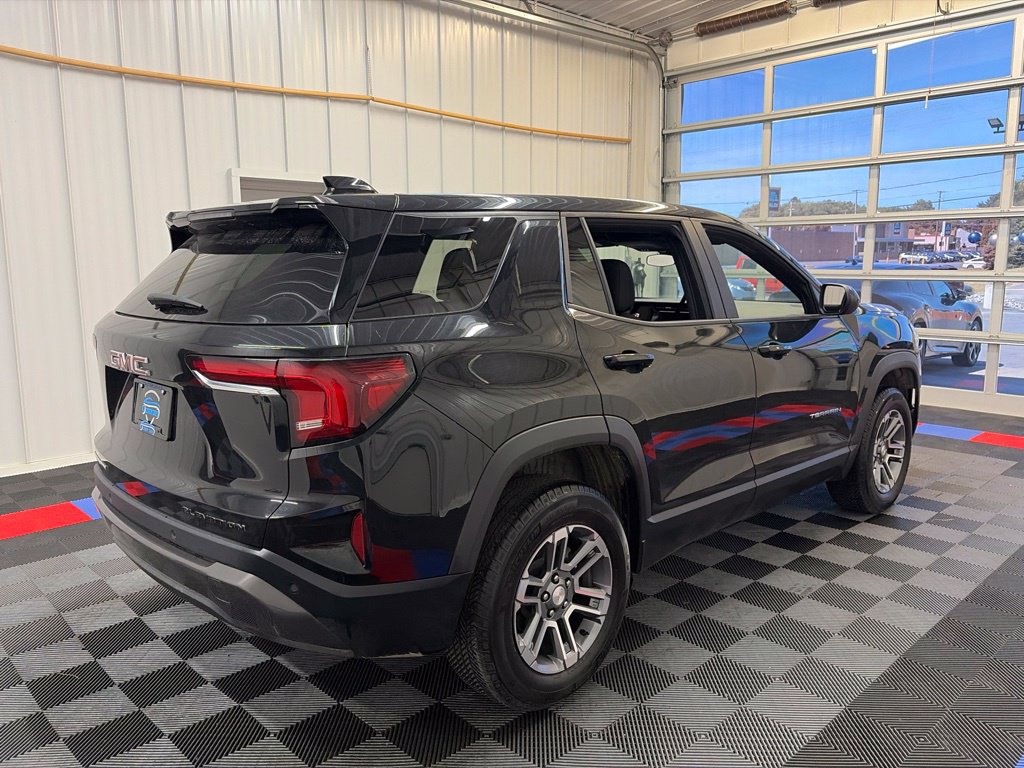 Used 2026 GMC Terrain Elevation FWD image 4