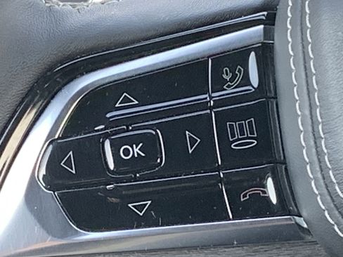 Used 2023 Jeep Grand Cherokee Overland w/ Adv Protech Group III image 18