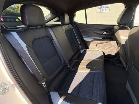 Used 2024 Buick Envista Preferred w/ Convenience II Package image 35