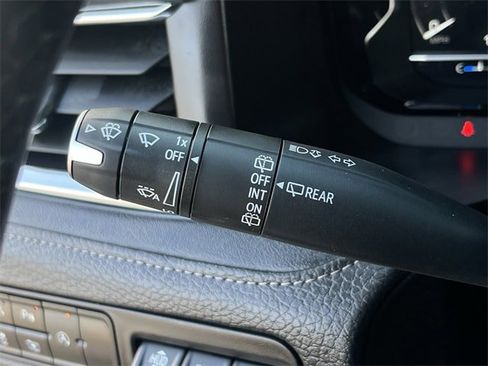 Used 2024 GMC Yukon XL Denali image 24