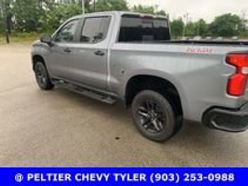 Used 2019 Chevrolet Silverado 1500 LT Trail Boss image 4