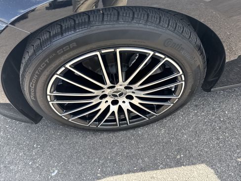 Used 2023 Mercedes-Benz C 300 4MATIC Sedan image 10