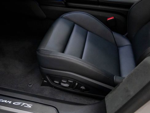 New 2026 Porsche Taycan GTS image 17