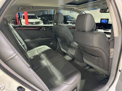 Used 2008 Toyota Avalon Limited image 36