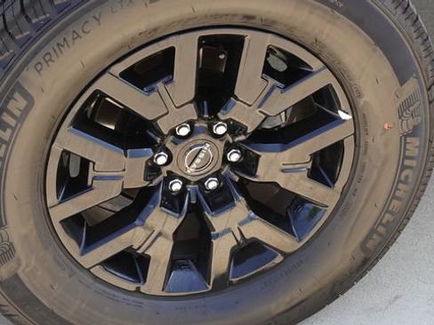 Used 2026 Nissan Frontier SV RWD image 11