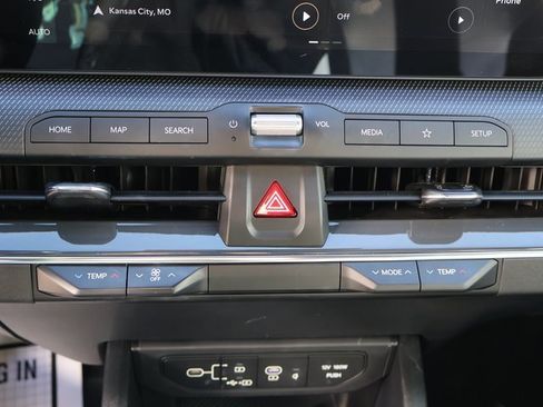 Used 2025 Kia K4 GT-Line w/ GT-Line Premium Package image 24