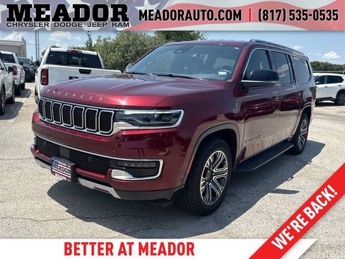Used 2024 Jeep Wagoneer L Series II RWD image 1
