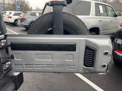 Used 2016 Jeep Wrangler Unlimited Sport w/ Connectivity Group image 18