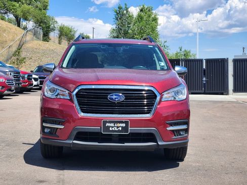 Used 2019 Subaru Ascent Touring AWD/4WD image 2