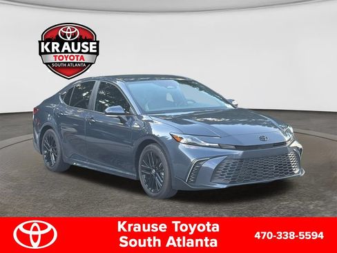 New 2026 Toyota Camry SE FWD image 3